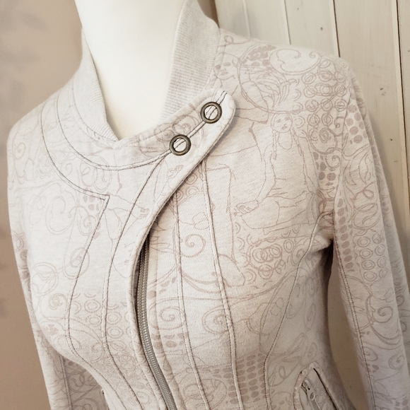 LULULEMON | VINTAGE GRAPHIC BOMBER STRETCH COTTON - Picture 9 of 16